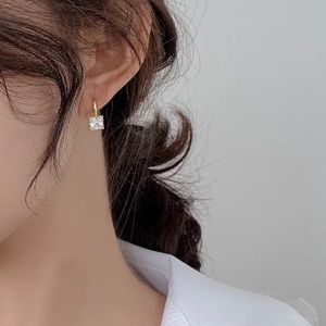 NWT 14K gold plated minimalist zircon earrings new with tags elegant gold